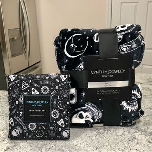 Cynthia Rowley Ouija Skull Sun Matching Twin Sheet Set + Decorative Blanket (2)